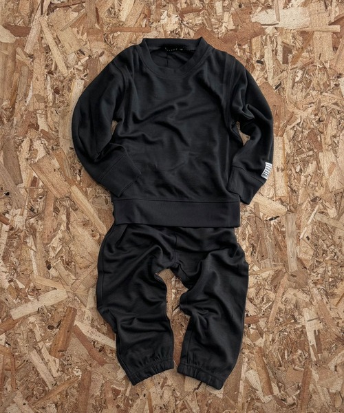 SHISKY（シスキー）の「ダブルフェイス　ダンボール　無地セットアップ（セットアップ・キッズ・グレイッシュベージュ/ブラック/杢グレー/チャコール・120/130/140/150/160/110）」の3枚目の写真
