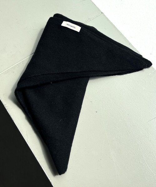 Omekashi（オメカシ）の「三角ストール（ストール/ショール・レディース・ブラウン/ベージュ/グレー/ブラック・ONE SIZE）」の8枚目の写真