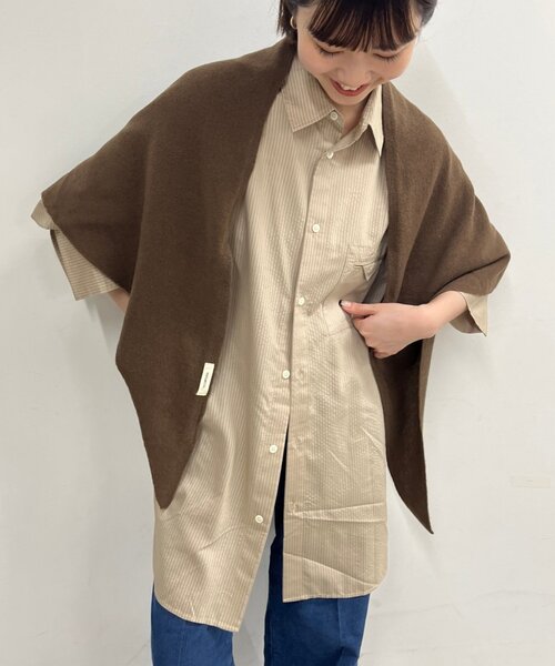 Omekashi（オメカシ）の「三角ストール（ストール/ショール・レディース・ブラウン/ベージュ/グレー/ブラック・ONE SIZE）」の22枚目の写真