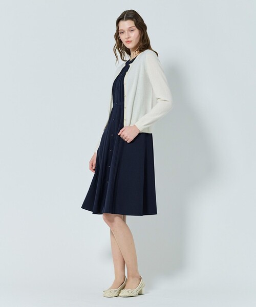 TOCCA(トッカ)の「CASHMERE カーディガン(カーディガン/ボレロ・レディース・ベージュ系/ピンク系/ブラック系/アイボリー系・MEDIUM/SMALL)」の14枚目の写真