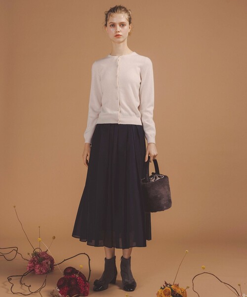TOCCA(トッカ)の「CASHMERE カーディガン(カーディガン/ボレロ・レディース・ベージュ系/ピンク系/ブラック系/アイボリー系・MEDIUM/SMALL)」の15枚目の写真