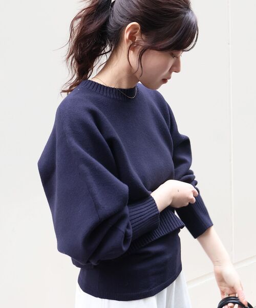 le.coeur blanc(ルクールブラン)の「3WAYレイヤードクルーニット(ニット/セーター・レディース・グレイッシュベージュ/ダークブラウン/キャメル/ネイビー/オフホワイト・38)」の4枚目の写真