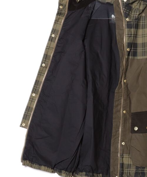 Barbour(バブアー)の「Shelleyシャワープルーフ ジャケット(レディース)(テーラードジャケット・レディース・オリーブ・8/10)」の11枚目の写真