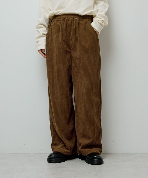 ELENCARE DUE（エレンカーレデュエ）の「・ELENCARE DUE コーデュロイイージーパンツ（その他パンツ・レディース・ブラック/アイボリー/ブラウン/ボルドー・FREE）」の3枚目の写真