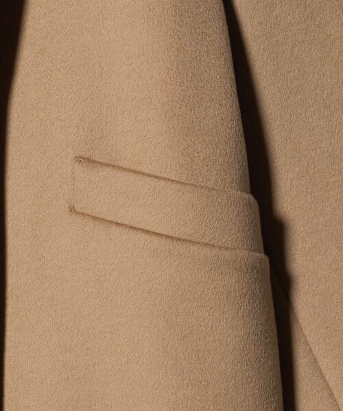 UNITED ARROWS（ユナイテッドアローズ）の「ビッグ テーラード コート（チェスターコート・レディース・オフホワイト/ベージュ/ネイビー・38/34/36）」の19枚目の写真