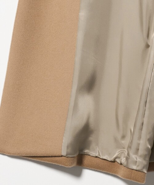 UNITED ARROWS（ユナイテッドアローズ）の「ビッグ テーラード コート（チェスターコート・レディース・オフホワイト/ベージュ/ネイビー・38/34/36）」の17枚目の写真