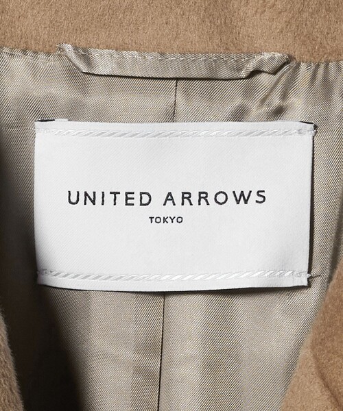UNITED ARROWS（ユナイテッドアローズ）の「ビッグ テーラード コート（チェスターコート・レディース・オフホワイト/ベージュ/ネイビー・38/34/36）」の5枚目の写真