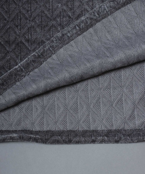 SITRY(シトリー)の「Drawstring Chenille Yarn Shirt/ドローコード オーバーサイズ カットモール トレーナー 長袖Tシャツ ロンT スウェット レディース メンズ(スウェット・メンズ・スミクロ/ブラウン/グレイッシュベージュ/ブルーグリーン・LL/L/M)」の13枚目の写真