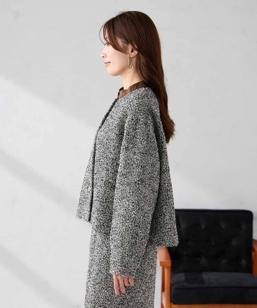 a.v.v（アーヴェヴェ）の「ブークレノーカラージャケット（ノーカラージャケット・レディース・チャコールグレー・39）」の12枚目の写真