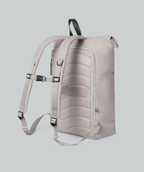 GASTON LUGA(ガストンルーガ)の「GASTON LUGA/ガストンルーガ/Splash Rolltop 16"(バックパック/リュック・メンズ・グレー/ブラック・F)」の6枚目の写真