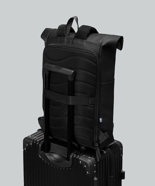 GASTON LUGA（ガストンルーガ）の「GASTON LUGA/ガストンルーガ/Splash Rolltop 16"（バックパック/リュック・メンズ・グレー/ブラック・F）」の7枚目の写真