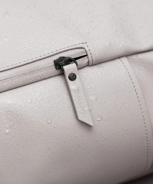 GASTON LUGA（ガストンルーガ）の「GASTON LUGA/ガストンルーガ/Splash Rolltop 16"（バックパック/リュック・メンズ・グレー/ブラック・F）」の11枚目の写真