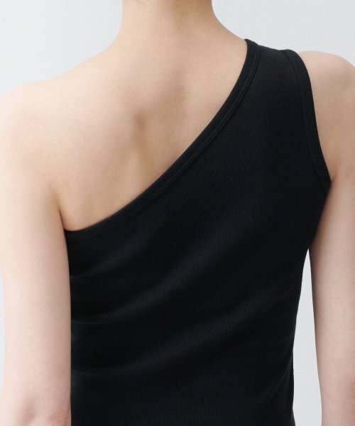 MUSINSA STANDARD WOMAN（ムシンサスタンダードウーマン）の「ウィメンズワンショルダータンクトップ[ブラック]（Tシャツ/カットソー・レディース・その他・LARGE/X-SMALL/MEDIUM/SMALL）」の4枚目の写真