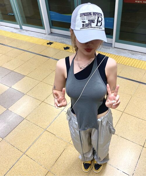 MUSINSA STANDARD WOMAN（ムシンサスタンダードウーマン）の「ウィメンズワンショルダータンクトップ[ブラック]（Tシャツ/カットソー・レディース・その他・LARGE/X-SMALL/MEDIUM/SMALL）」の6枚目の写真