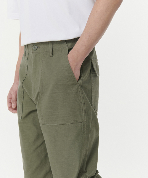 MUSINSA STANDARD（ムシンサスタンダード）の「レプリカパーティグパンツ [オリーブ]（その他パンツ・メンズ・その他・30/31/32/33/34/36/26/27/28/29/38/40/42）」の4枚目の写真