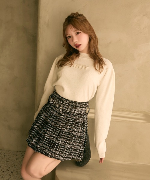 TITTY&CO.（ティティーアンドコー）の「ハイネックラメリブニットトップス（ニット/セーター・レディース・ブラック/グレー/チャコールグレー/アイボリー・FREE）」の2枚目の写真