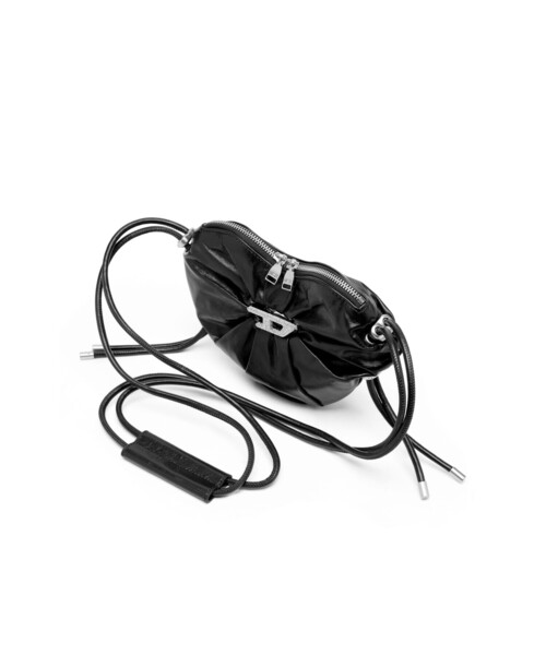 DIESEL（ディーゼル）の「ウィメンズ ショルダーバッグ SCRUNCH-D HEART（ショルダーバッグ・レディース・ブラック/レッド・UNI）」の22枚目の写真