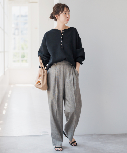 WEB限定カラー有り / 追加3》メタルボタンヘンリーネックニット