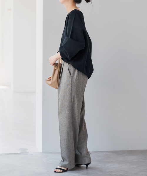 Spick & Span(スピックアンドスパン)の「《WEB限定カラー有り / 追加3》メタルボタンヘンリーネックニット(ニット/セーター・レディース・ブラウン/キャメル/グレー/ブラック・FREE)」の10枚目の写真