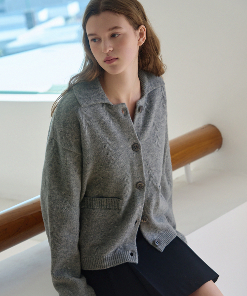 DRAWFIT WOMEN（ドローフィットウーマン）の「ミニケーブルオーバーサイズカラーガーディガン[M.GREY]（カーディガン/ボレロ・レディース・その他・SMALL/MEDIUM）」の2枚目の写真