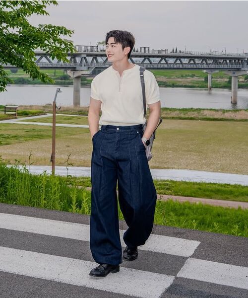 NONBLANK(ノンブランク)の「ツーピンタックワイドフィットデニムパンツ_INDIGO(デニムパンツ・メンズ・ダークネイビー・MEDIUM/LARGE/X-LARGE)」の19枚目の写真