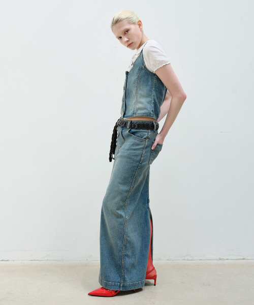 AOPT(アオプト)の「HALTER NECK DENIM VEST - BLUE(ベスト・レディース・その他・SMALL/MEDIUM)」の5枚目の写真