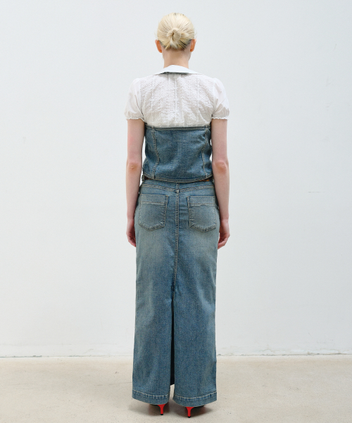 AOPT(アオプト)の「HALTER NECK DENIM VEST - BLUE(ベスト・レディース・その他・SMALL/MEDIUM)」の6枚目の写真