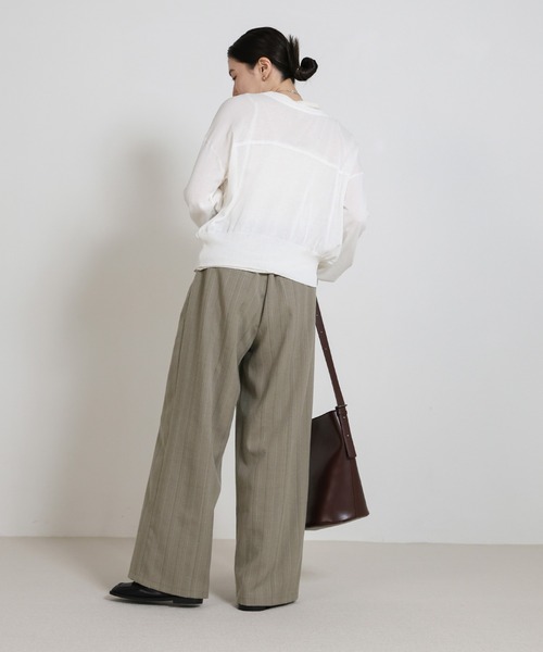 select MOCA（セレクトモカ）の「センターラインストライプタックワイドパンツ（スラックス・レディース・ライトグレー/ブラック/グレイッシュベージュ・FREE）」の11枚目の写真