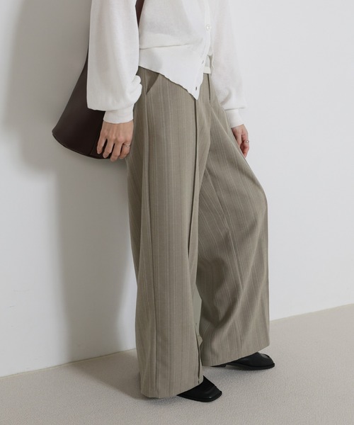 select MOCA（セレクトモカ）の「センターラインストライプタックワイドパンツ（スラックス・レディース・ライトグレー/ブラック/グレイッシュベージュ・FREE）」の8枚目の写真