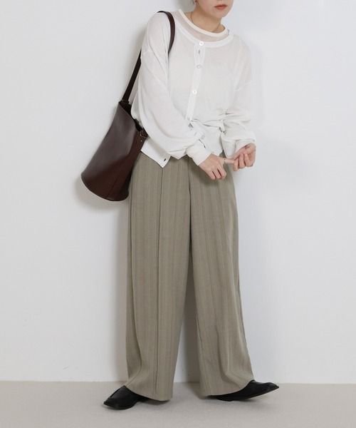 select MOCA（セレクトモカ）の「センターラインストライプタックワイドパンツ（スラックス・レディース・ライトグレー/ブラック/グレイッシュベージュ・FREE）」の13枚目の写真