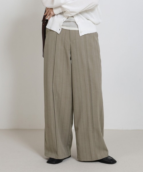 select MOCA（セレクトモカ）の「センターラインストライプタックワイドパンツ（スラックス・レディース・ライトグレー/ブラック/グレイッシュベージュ・FREE）」の7枚目の写真