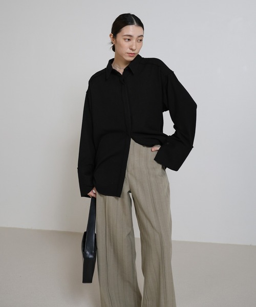 select MOCA（セレクトモカ）の「センターラインストライプタックワイドパンツ（スラックス・レディース・ライトグレー/ブラック/グレイッシュベージュ・FREE）」の17枚目の写真