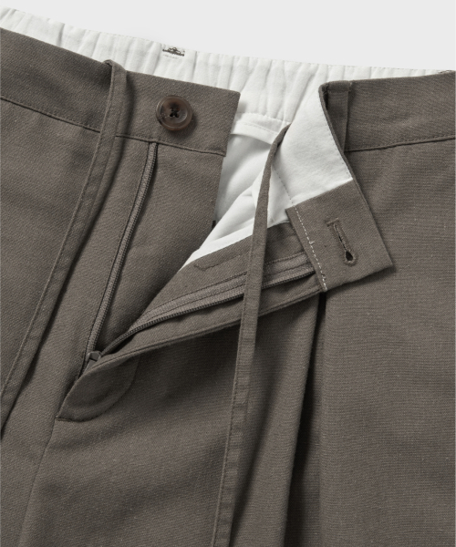 NONBLANK(ノンブランク)の「ワイドフィットリネンハーフパンツ_MOCHA(その他パンツ・メンズ・その他・MEDIUM/SMALL/X-LARGE/LARGE)」の5枚目の写真