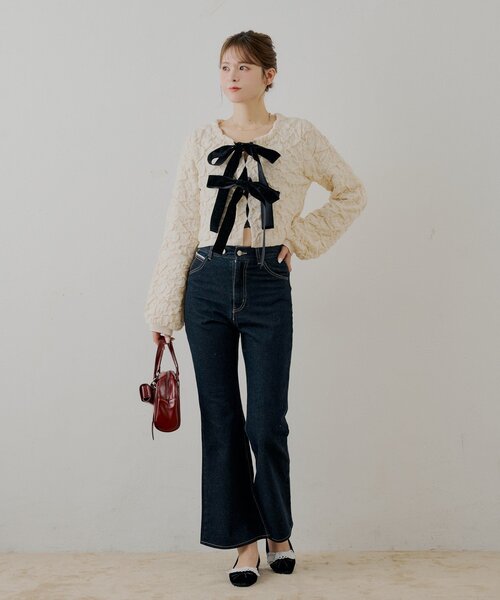 Chico（チコ）の「レースデザインフレアデニム（デニムパンツ・レディース・ブルー系その他/ブルー/ネイビー・SMALL/MEDIUM）」の11枚目の写真