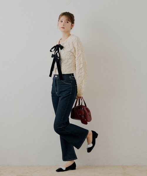 Chico（チコ）の「レースデザインフレアデニム（デニムパンツ・レディース・ブルー系その他/ブルー/ネイビー・SMALL/MEDIUM）」の12枚目の写真