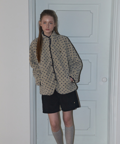 ANOETIC(アノエティック)の「DOT PATTERN FLEECE JACKET_IVORY(その他アウター・レディース・アイボリー・FREE)」の3枚目の写真