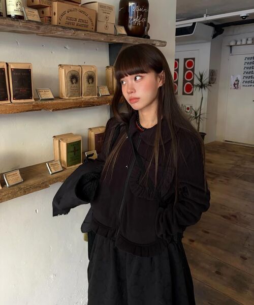 LO AXUAL(ロ・アクシュアル)の「FLEECE FRILL POCKET JACKET_BLACK(その他アウター・レディース・その他・FREE)」の3枚目の写真