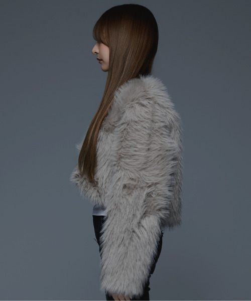 .KOM(ドットコム)の「『.KOM/ドットケーオーエム』クロップファーJKT【GC】(ブルゾン・レディース・ホワイト/ライトグレー/ブラック・FREE)」の8枚目の写真
