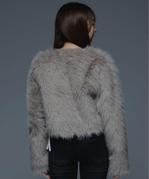 .KOM(ドットコム)の「『.KOM/ドットケーオーエム』クロップファーJKT【GC】(ブルゾン・レディース・ホワイト/ライトグレー/ブラック・FREE)」の9枚目の写真