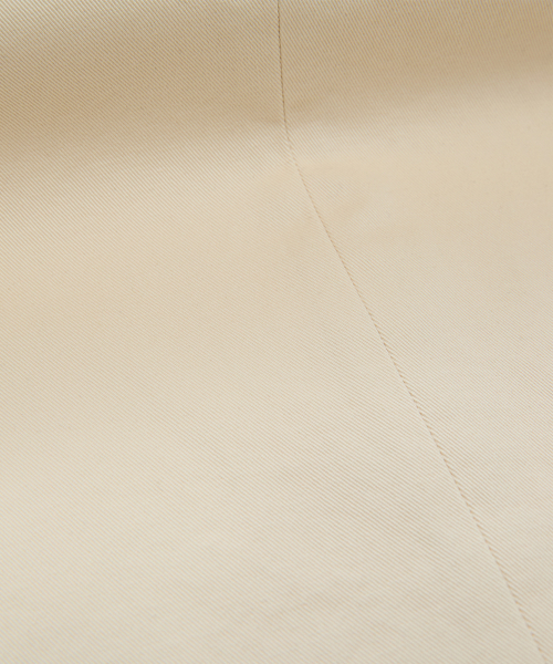 BELLIEF(ベリーフ)の「Cotton adjust Double Pleats relaxed Chino Pants (Ecru)(その他パンツ・メンズ・その他・MEDIUM/LARGE/X-LARGE)」の6枚目の写真