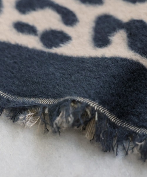 antiqua（アンティカ）の「レオパード柄 大判ストール（ストール/ショール・レディース・ブラック・FREE）」の2枚目の写真