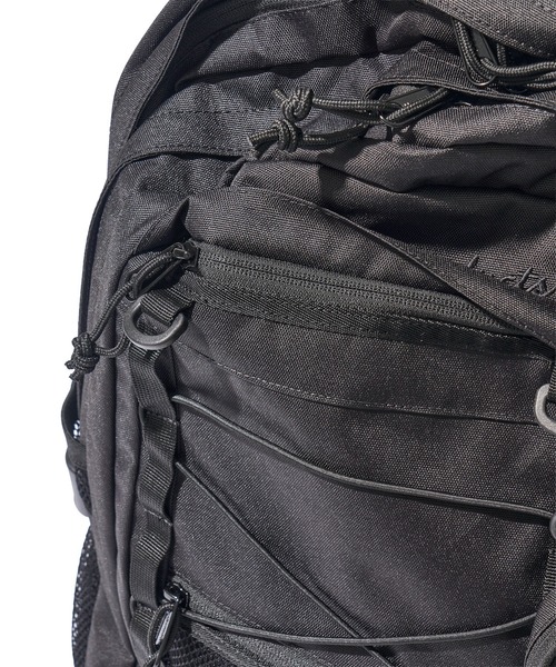 OUTDOOR PRODUCTS(アウトドアプロダクツ)の「【OUTDOOR PRODUCTS / アウトドアプロダクツ】バックパック 29L 撥水 コーデュラ PC収納 通勤 通学 リュック(バックパック/リュック・レディース・ブラック/ベージュ・FREE)」の9枚目の写真