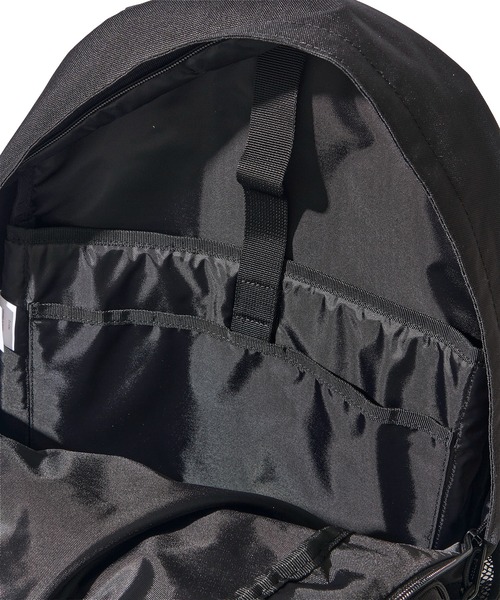 OUTDOOR PRODUCTS(アウトドアプロダクツ)の「【OUTDOOR PRODUCTS / アウトドアプロダクツ】バックパック 29L 撥水 コーデュラ PC収納 通勤 通学 リュック(バックパック/リュック・レディース・ブラック/ベージュ・FREE)」の11枚目の写真