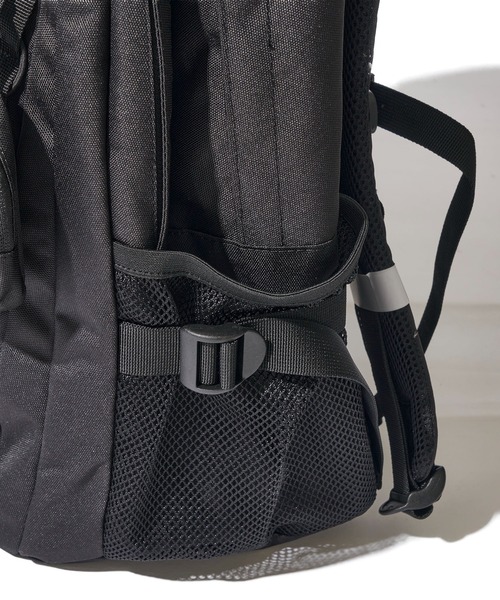 OUTDOOR PRODUCTS(アウトドアプロダクツ)の「【OUTDOOR PRODUCTS / アウトドアプロダクツ】バックパック 29L 撥水 コーデュラ PC収納 通勤 通学 リュック(バックパック/リュック・レディース・ブラック/ベージュ・FREE)」の12枚目の写真