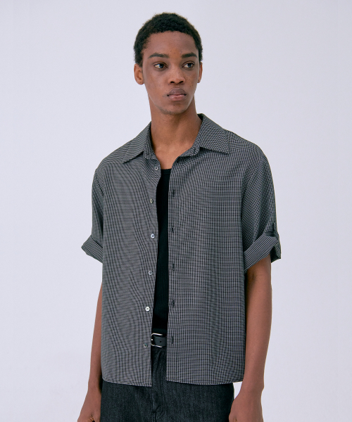 FLAWSROOM(フローズルーム)の「Half Rollup Shirts CHARCOAL(シャツ/ブラウス・メンズ・その他・MEDIUM/LARGE)」の1枚目の写真