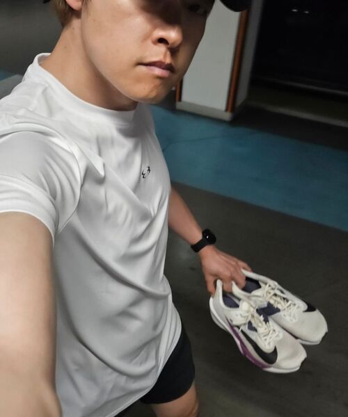 PHERMENON（フェルメノン）の「マッスルフィットクイックドライロゴショートスリーブ - ホワイト（Tシャツ/カットソー・メンズ・ホワイト・1/2/3）」の18枚目の写真