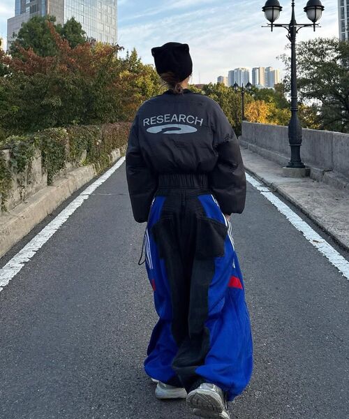 FDR(エフディーアール)の「Reversible Glossy Crop Short Puffer Brown(ダウンジャケット/コート・レディース・その他・FREE)」の9枚目の写真
