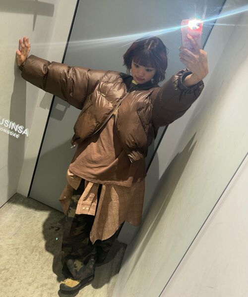 FDR(エフディーアール)の「Reversible Glossy Crop Short Puffer Brown(ダウンジャケット/コート・レディース・その他・FREE)」の19枚目の写真