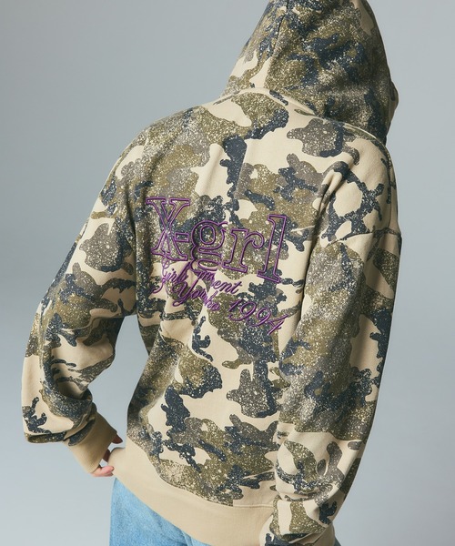 X-girl（エックスガール）の「EMBROIDERED LOGO ZIP UP SWEAT HOODIE（パーカー・レディース・ブラック/カモフラージュ/ベージュ・S/M）」の6枚目の写真