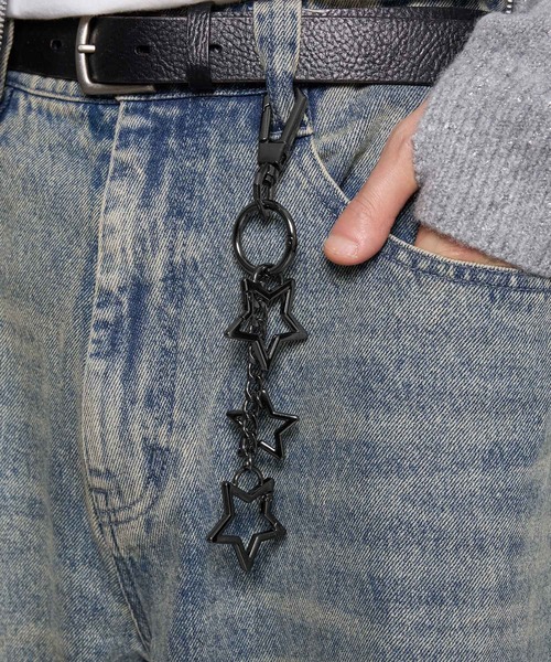 VELNUS(ベルナス)の「【VELNUS】Triple star carabiner keychain/3連スター カラビナキーホルダー(キーホルダー・メンズ・ブラック・FREE)」の5枚目の写真